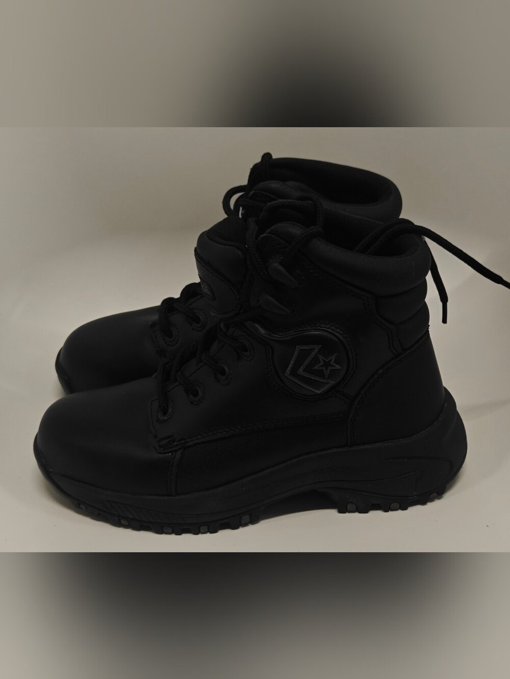 Converse Men’s Black Work Boots Size 6 M Durable Lace-Up Utility Shoes